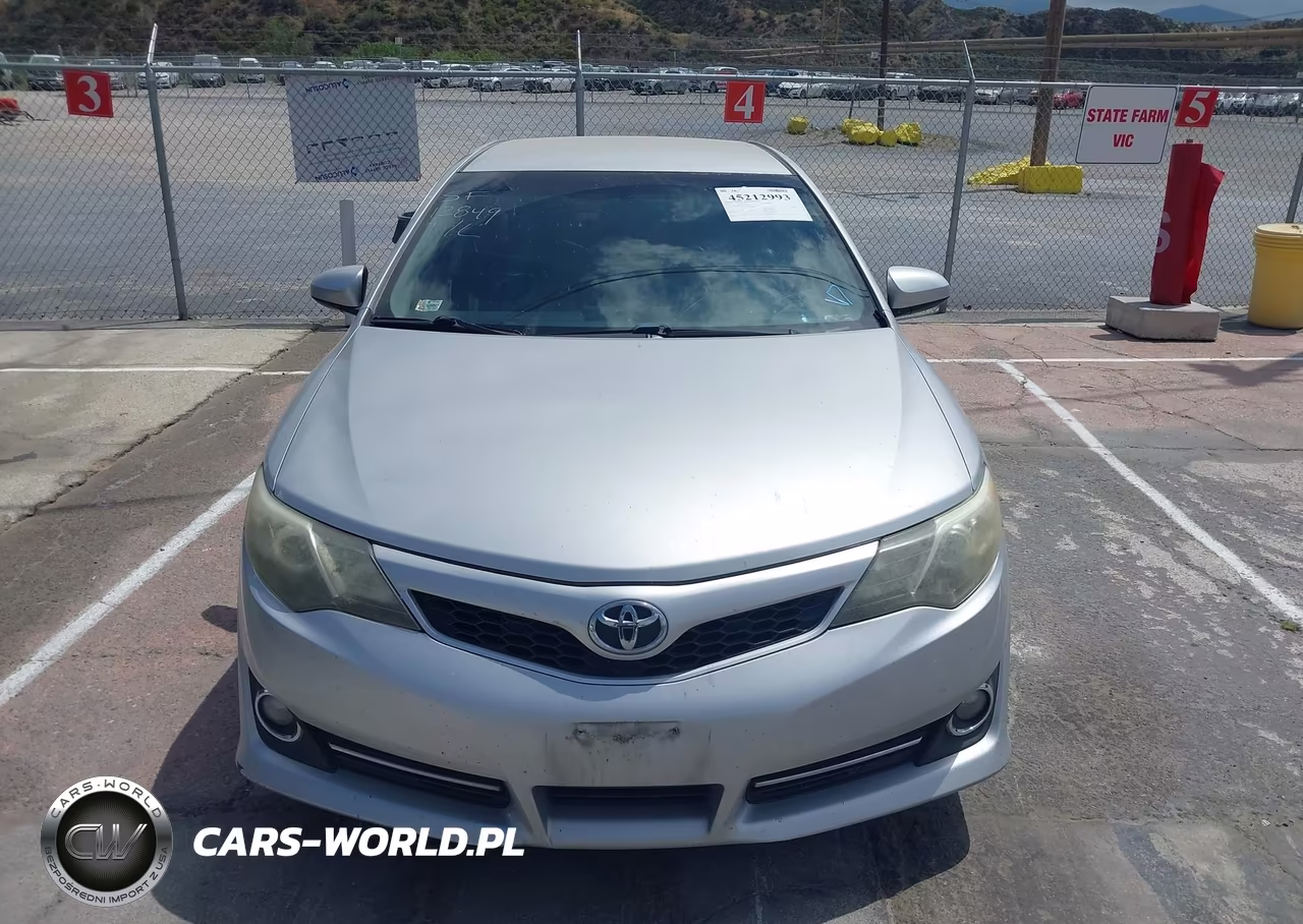 2014 Toyota Camry Se VIN:4T1BF1FK2EU454932 - 12