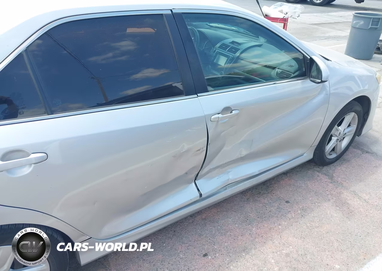 2014 Toyota Camry Se VIN:4T1BF1FK2EU454932 - 18