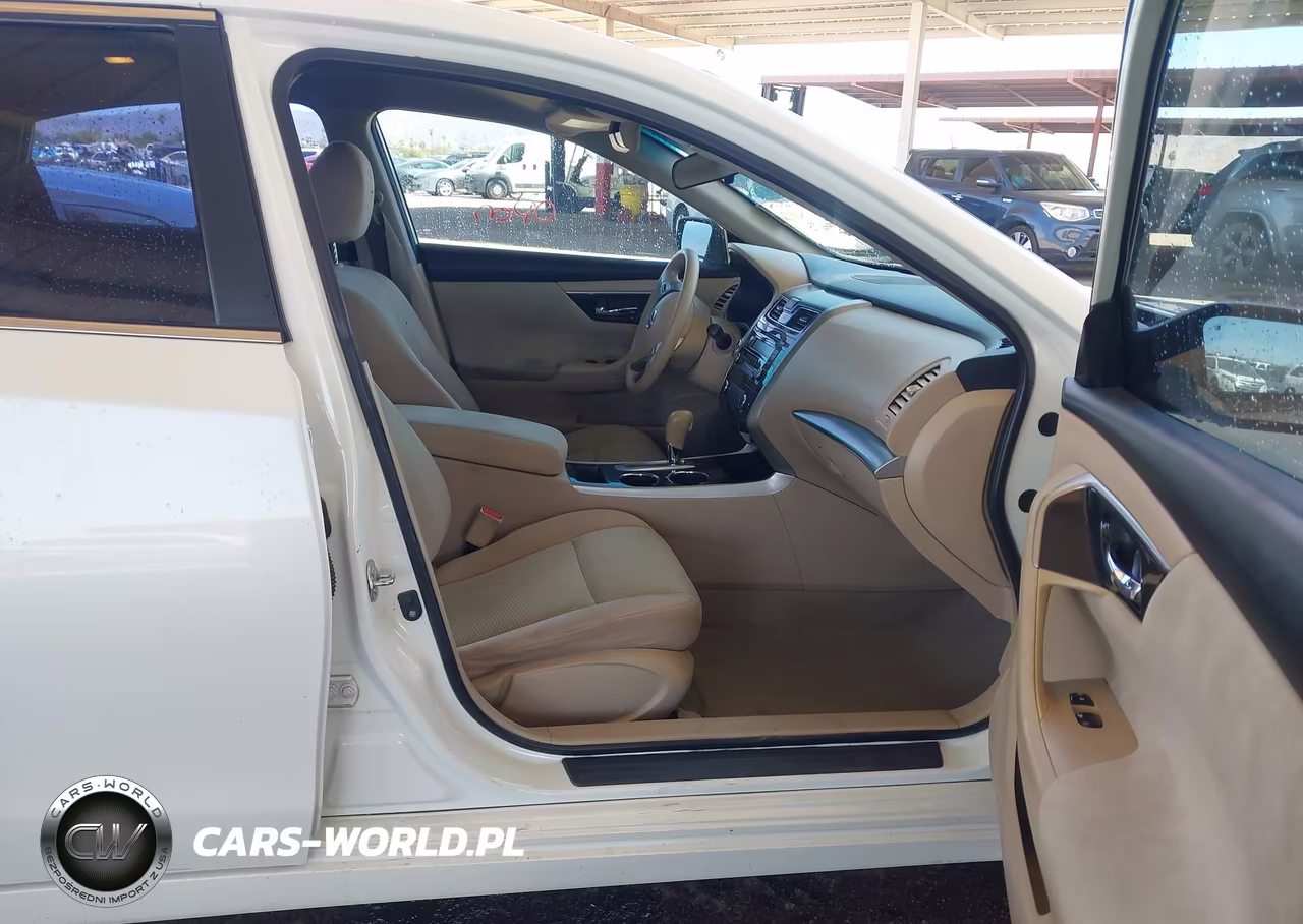 2014 Nissan Altima 2.5 S VIN:1N4AL3AP8EN368564 - 5