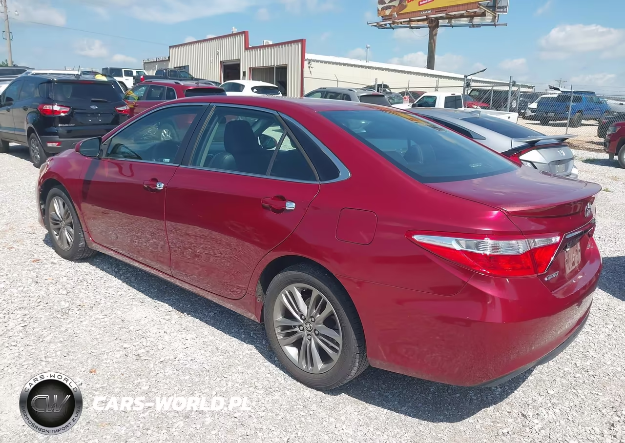 2015 Toyota Camry Se VIN:4T1BF1FK3FU923575 - 3