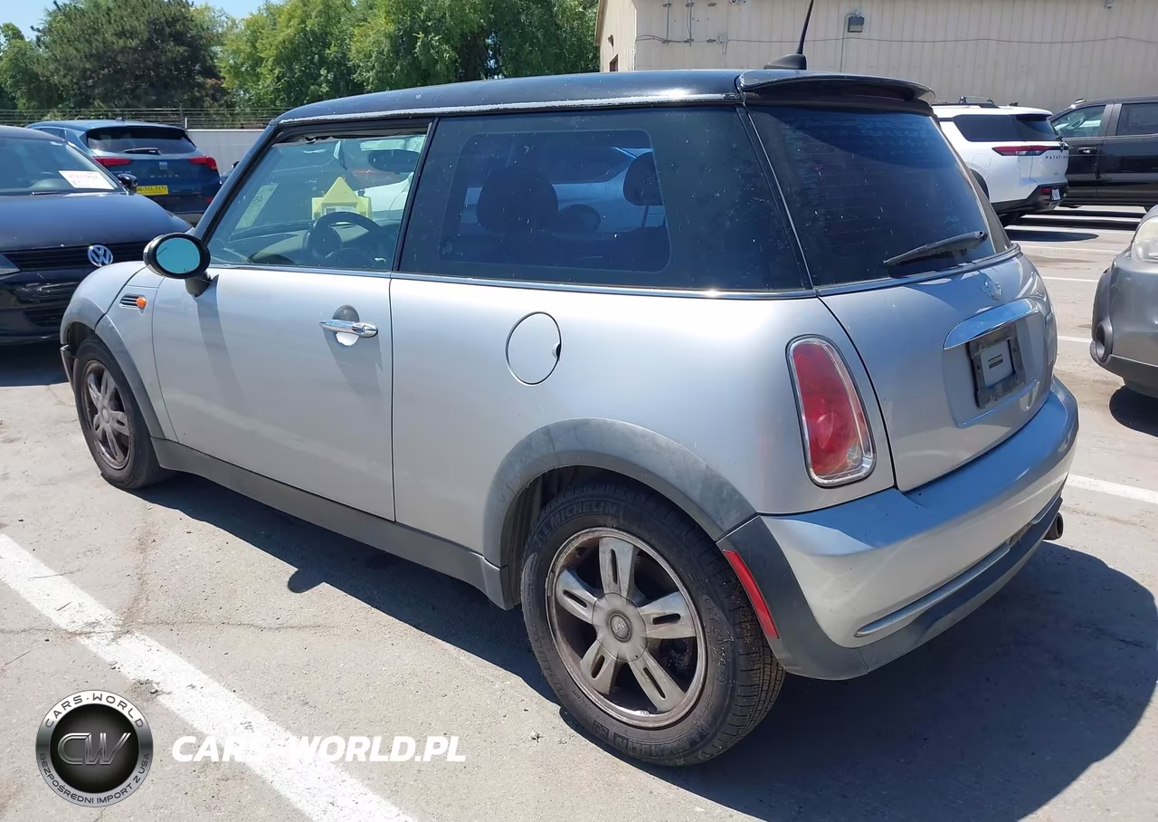 2006 Mini Cooper VIN:WMWRC33576TK94217 - 3