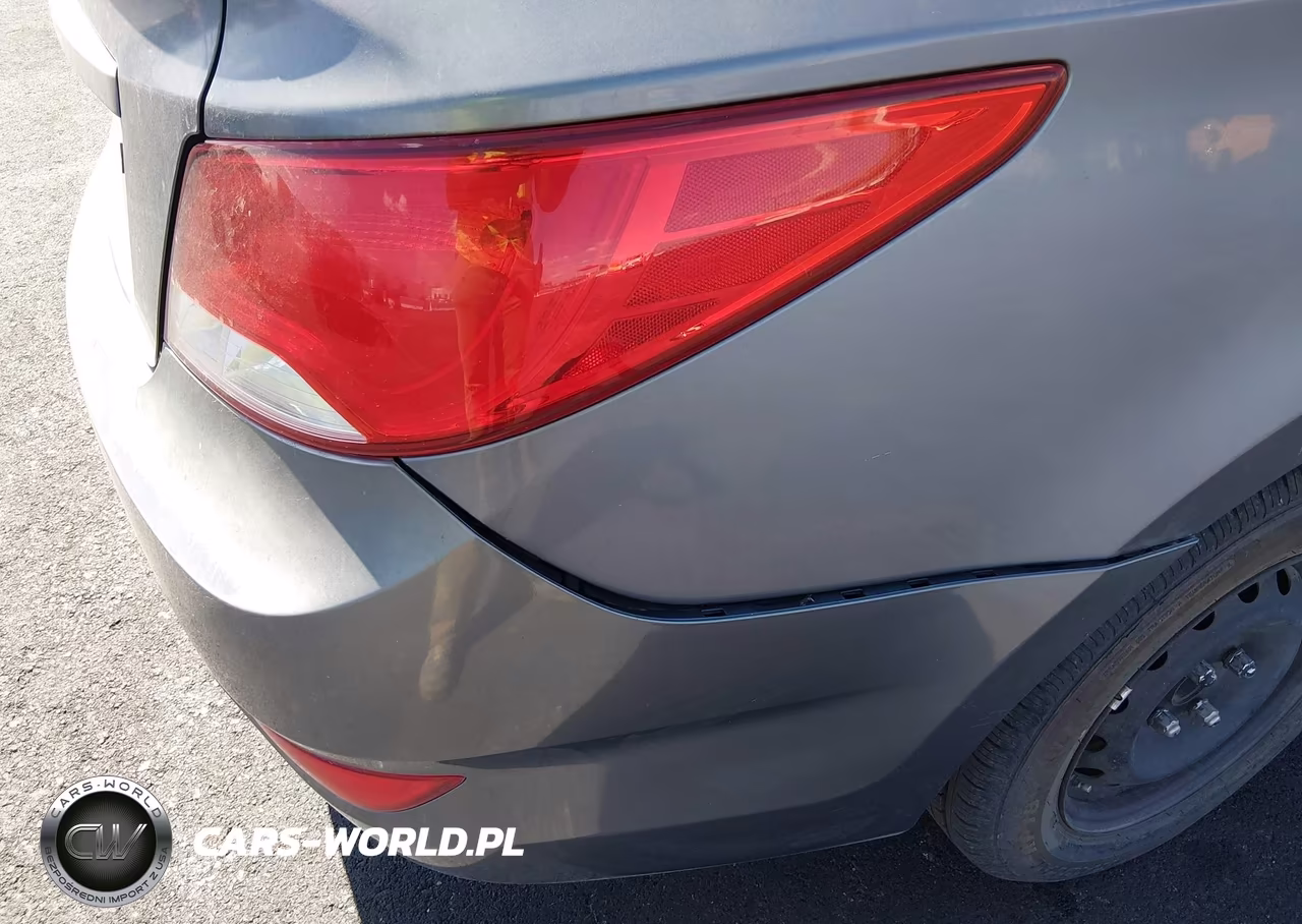2015 Hyundai Accent Gls VIN:KMHCT4AE9FU820418 - 12