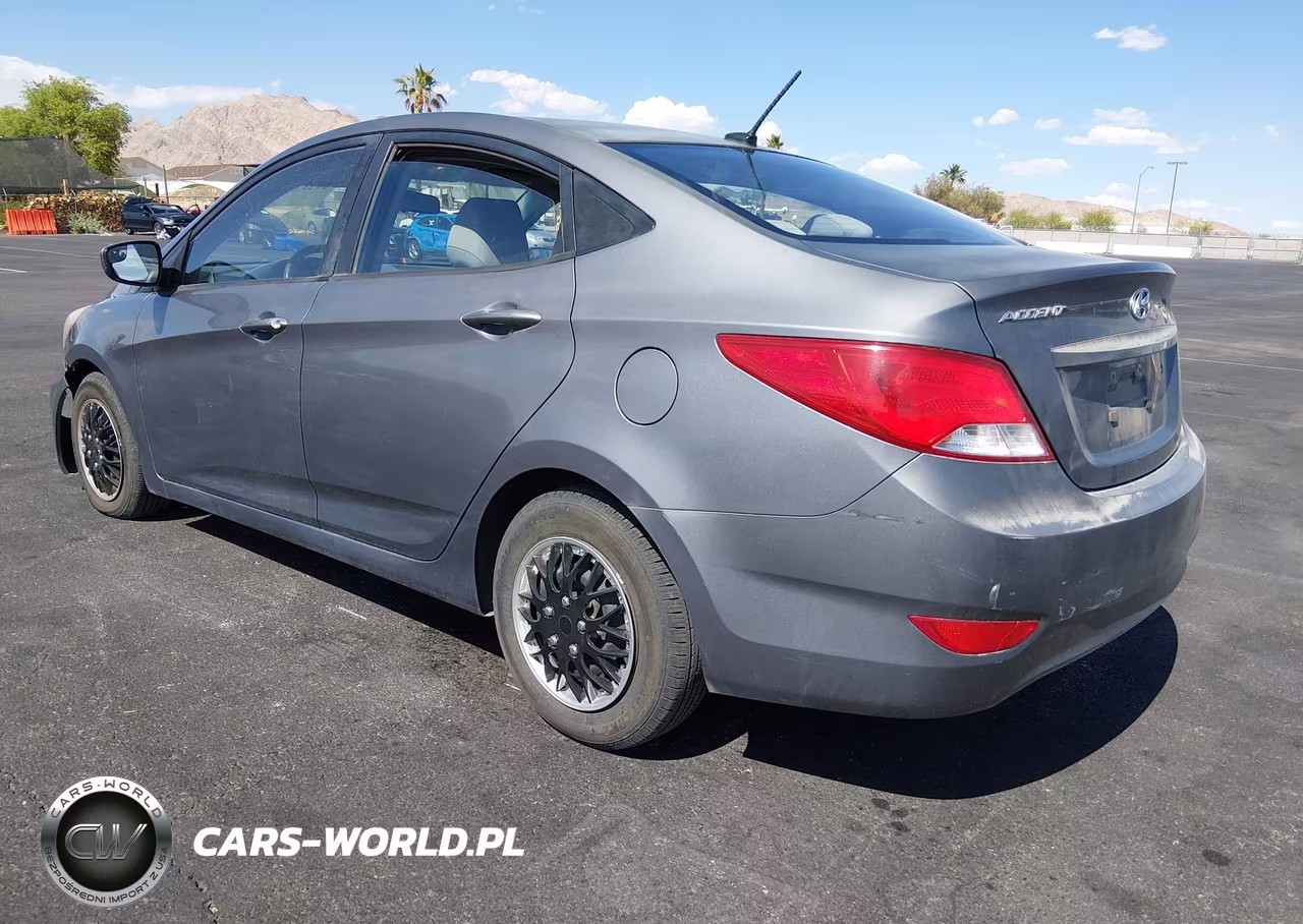 2015 Hyundai Accent Gls VIN:KMHCT4AE9FU820418 - 3