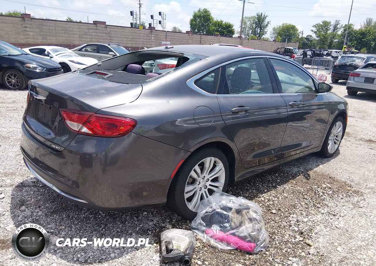 2015 Chrysler 200 Limited VIN:1C3CCCAB0FN601866 - 4