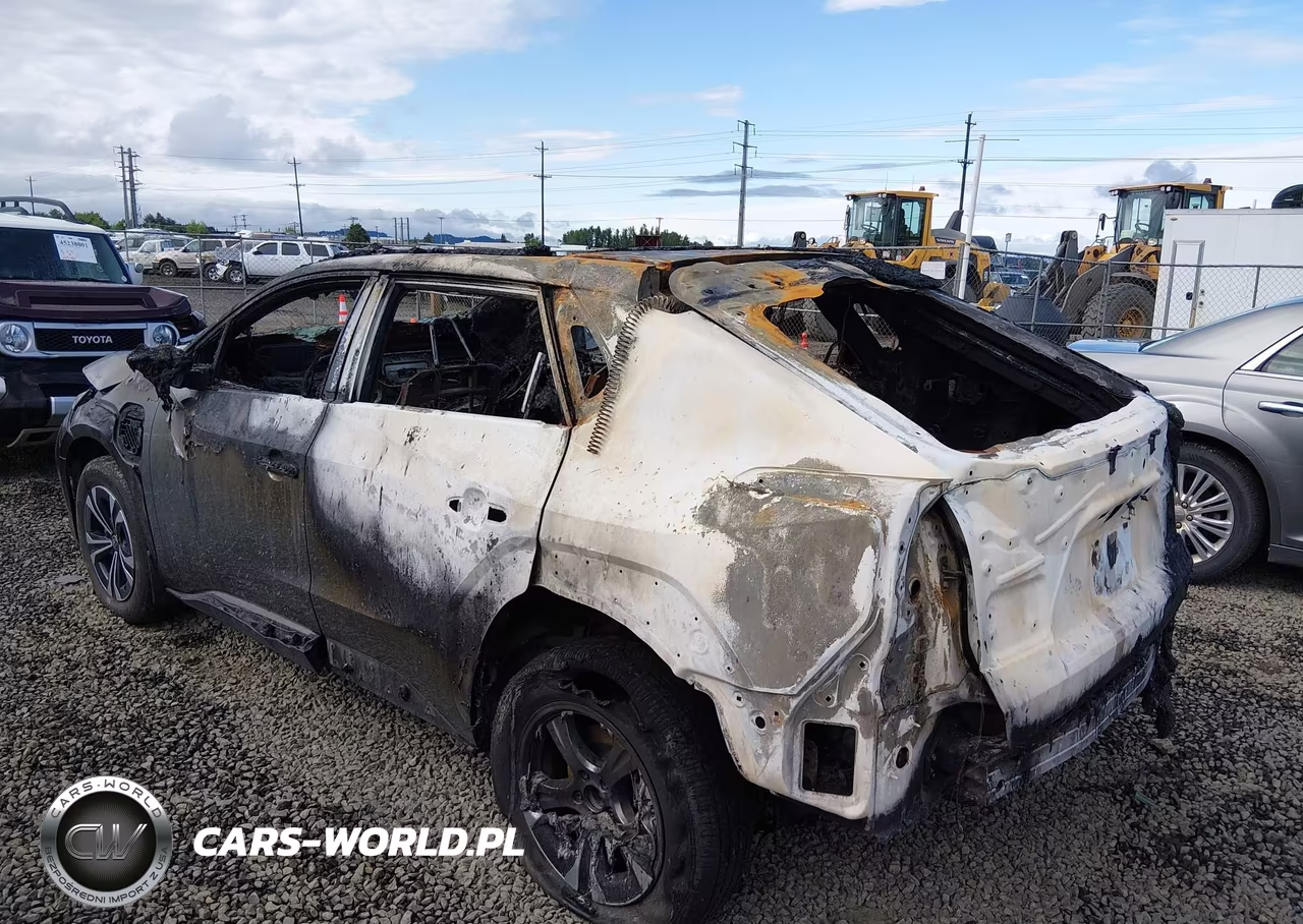 2024 Toyota Bz4X Xle VIN:JTMABACA5RA071632 - 3