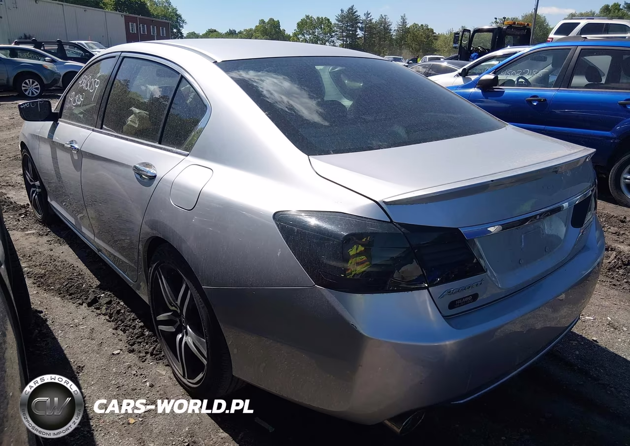 2014 Honda Accord Sport VIN:1HGCR2F50EA286422 - 3