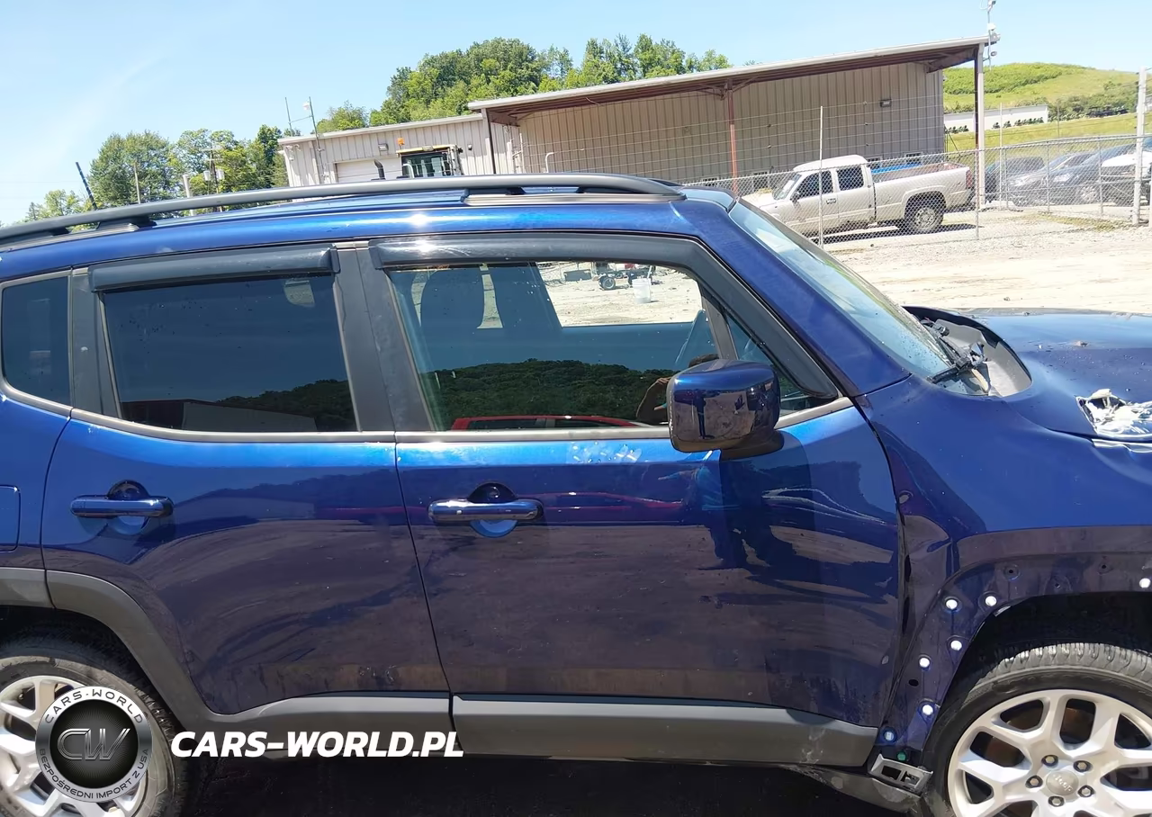 2018 Jeep Renegade Latitude 4X4 VIN:ZACCJBBBXJPJ48945 - 13
