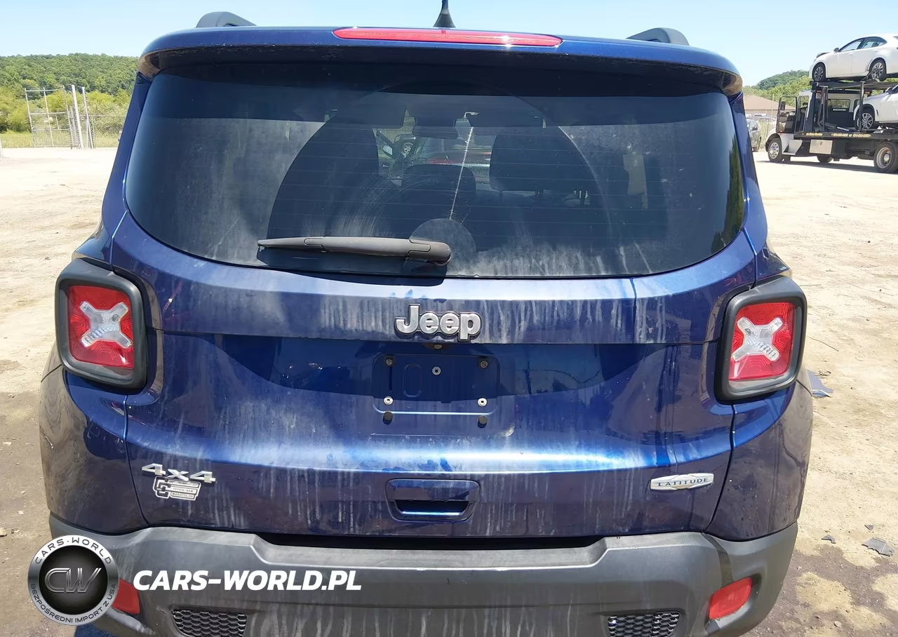 2018 Jeep Renegade Latitude 4X4 VIN:ZACCJBBBXJPJ48945 - 16
