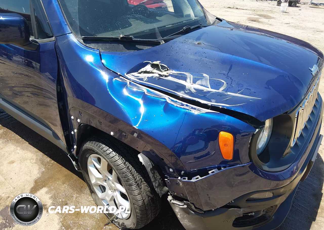2018 Jeep Renegade Latitude 4X4 VIN:ZACCJBBBXJPJ48945 - 6