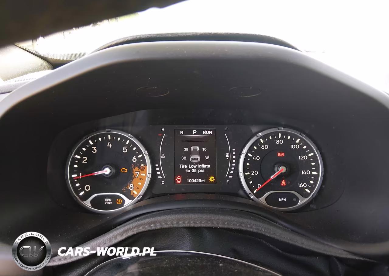 2018 Jeep Renegade Latitude 4X4 VIN:ZACCJBBBXJPJ48945 - 7