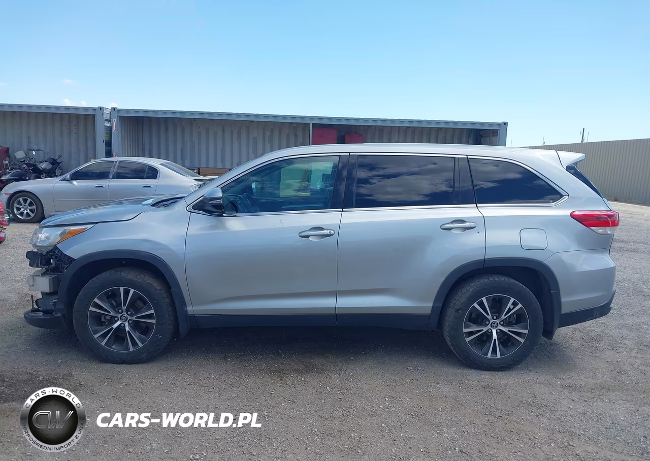 2019 Toyota Highlander Le VIN:5TDBZRFH0KS980183 - 15