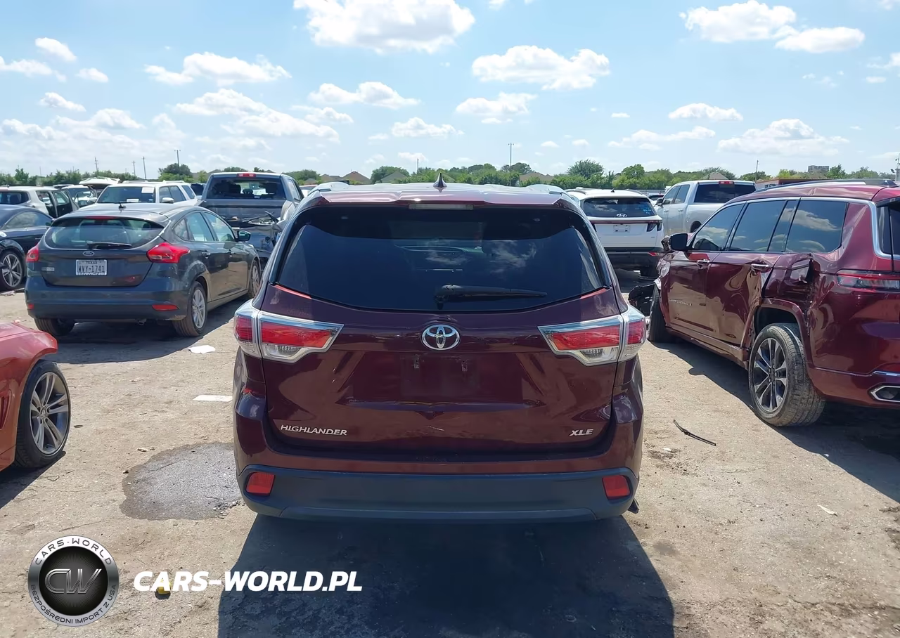 2015 Toyota Highlander Xle V6 VIN:5TDKKRFH5FS096167 - 17