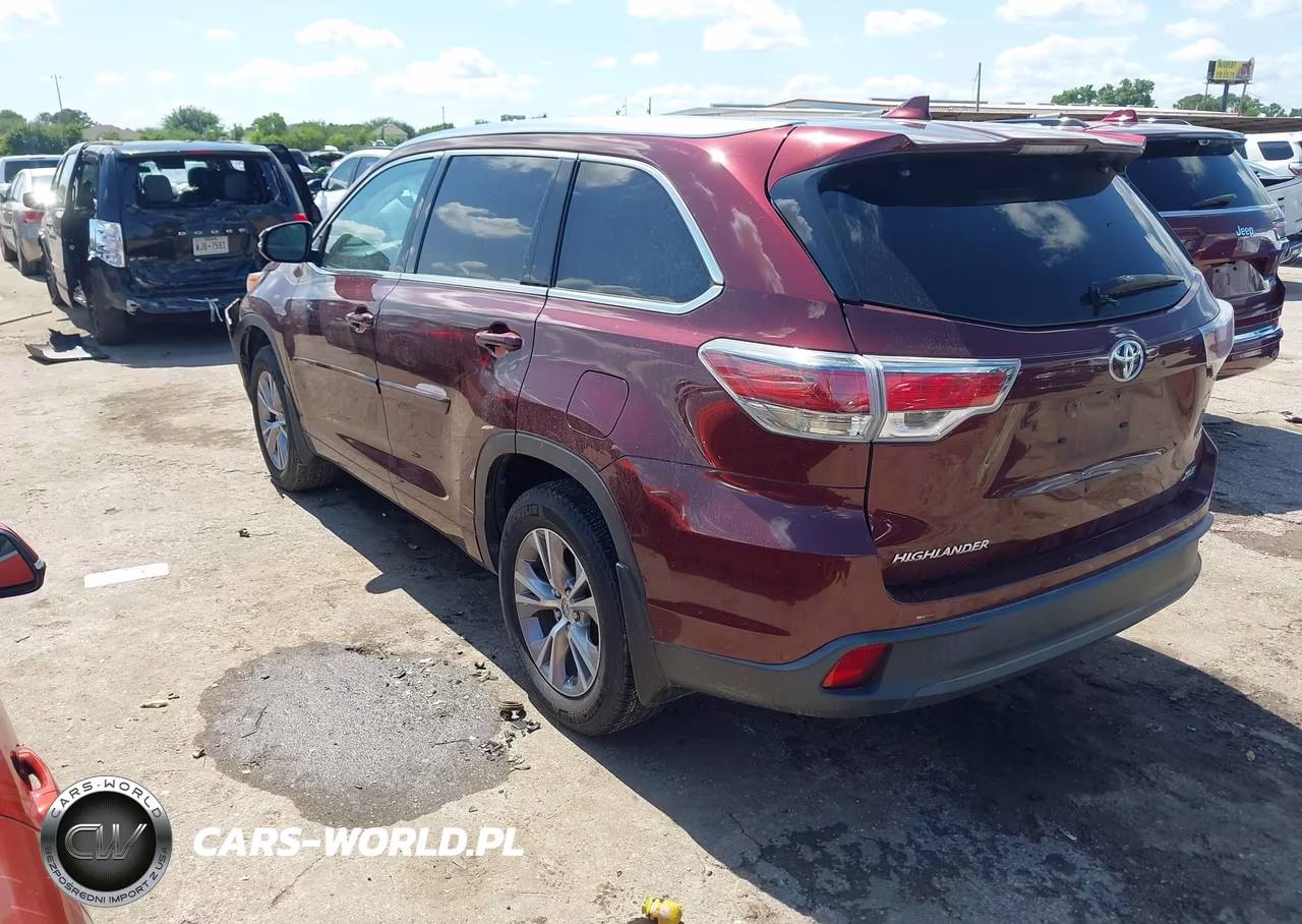2015 Toyota Highlander Xle V6 VIN:5TDKKRFH5FS096167 - 3