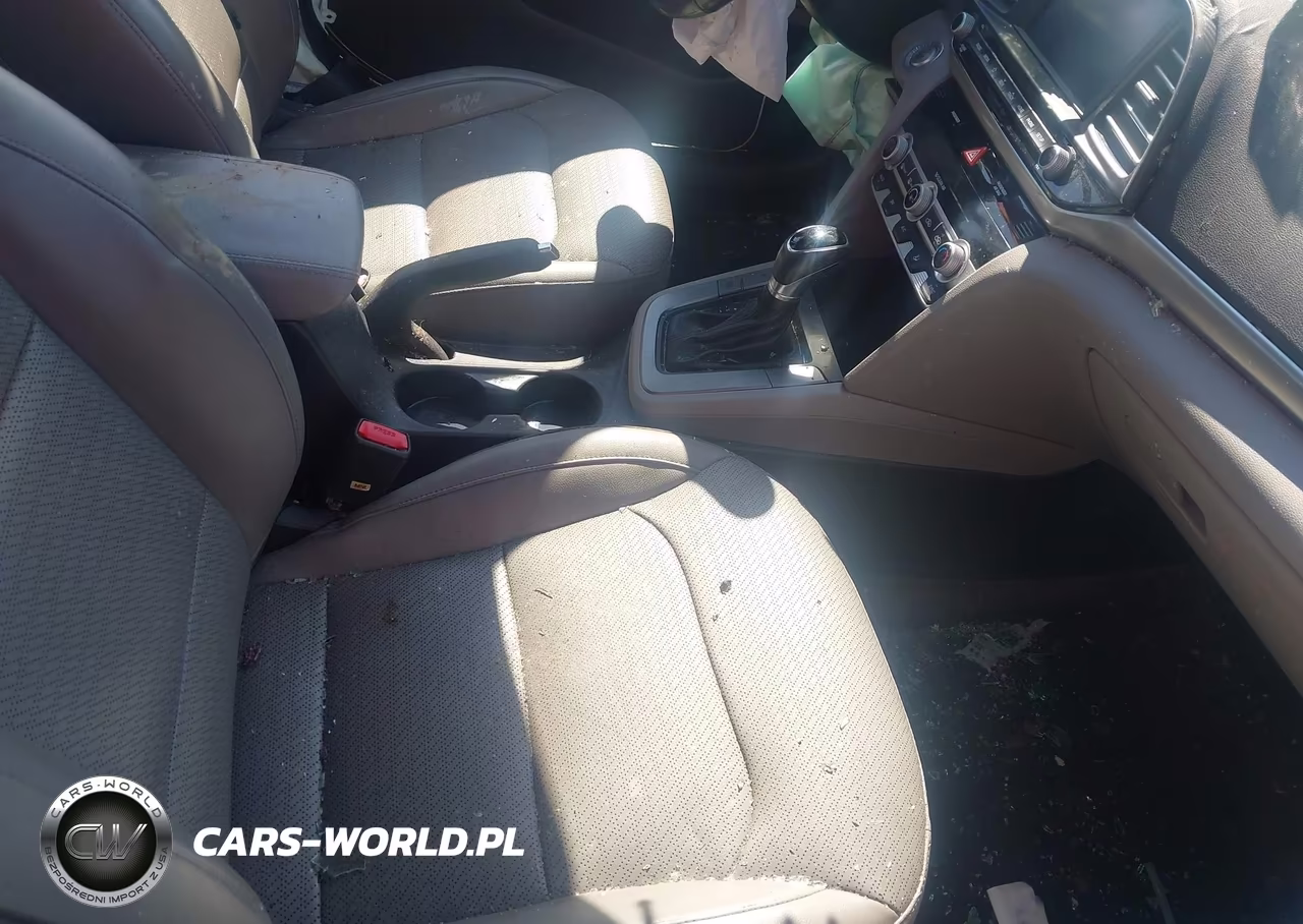 2019 Hyundai Elantra Limited VIN:KMHD84LF3KU809128 - 5