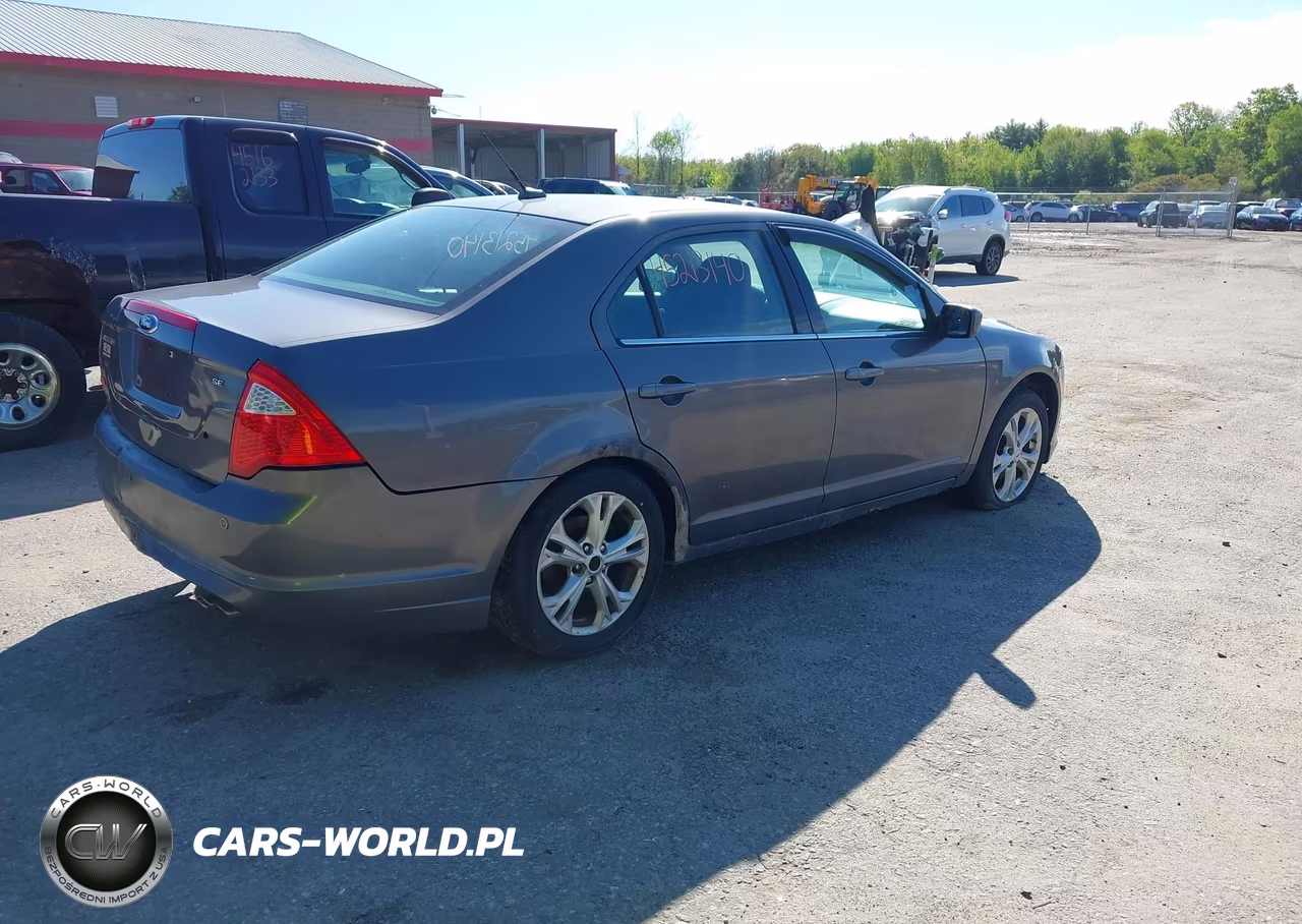 2012 Ford Fusion Se VIN:3FAHP0HA9CR208982 - 4