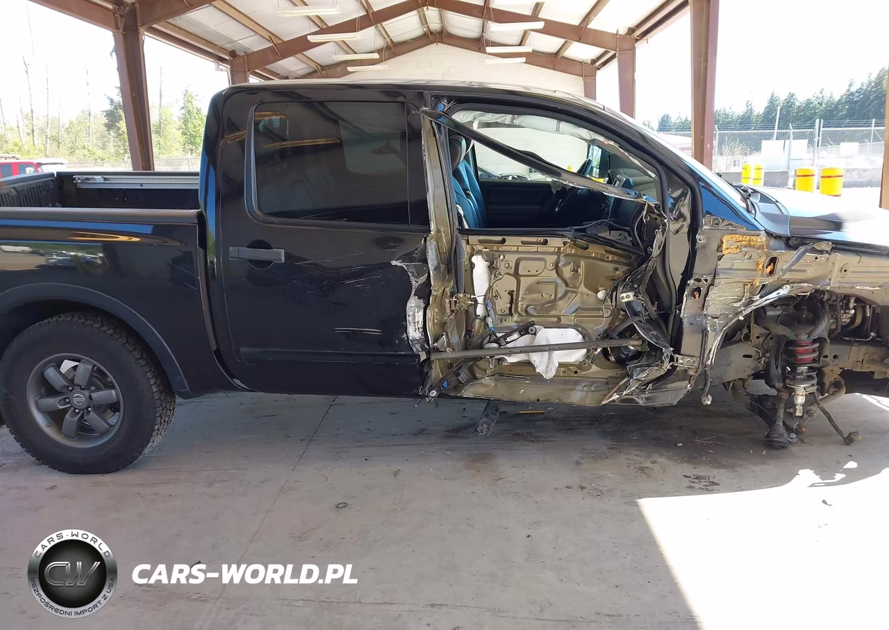 2014 Nissan Titan Pro-4X VIN:1N6AA0EC6EN519825 - 13