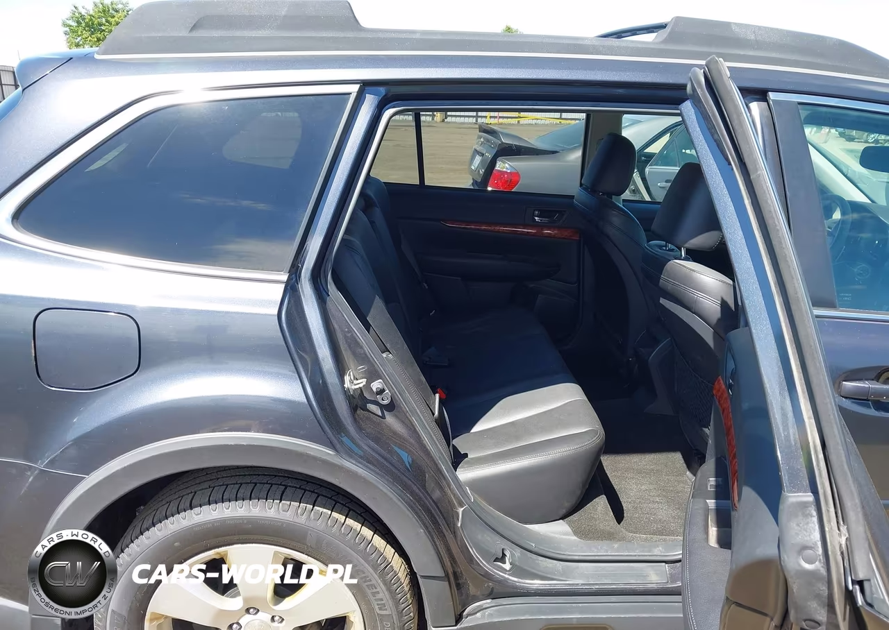 2011 Subaru Outback 3.6R Limited VIN:4S4BRDKC2B2411738 - 8