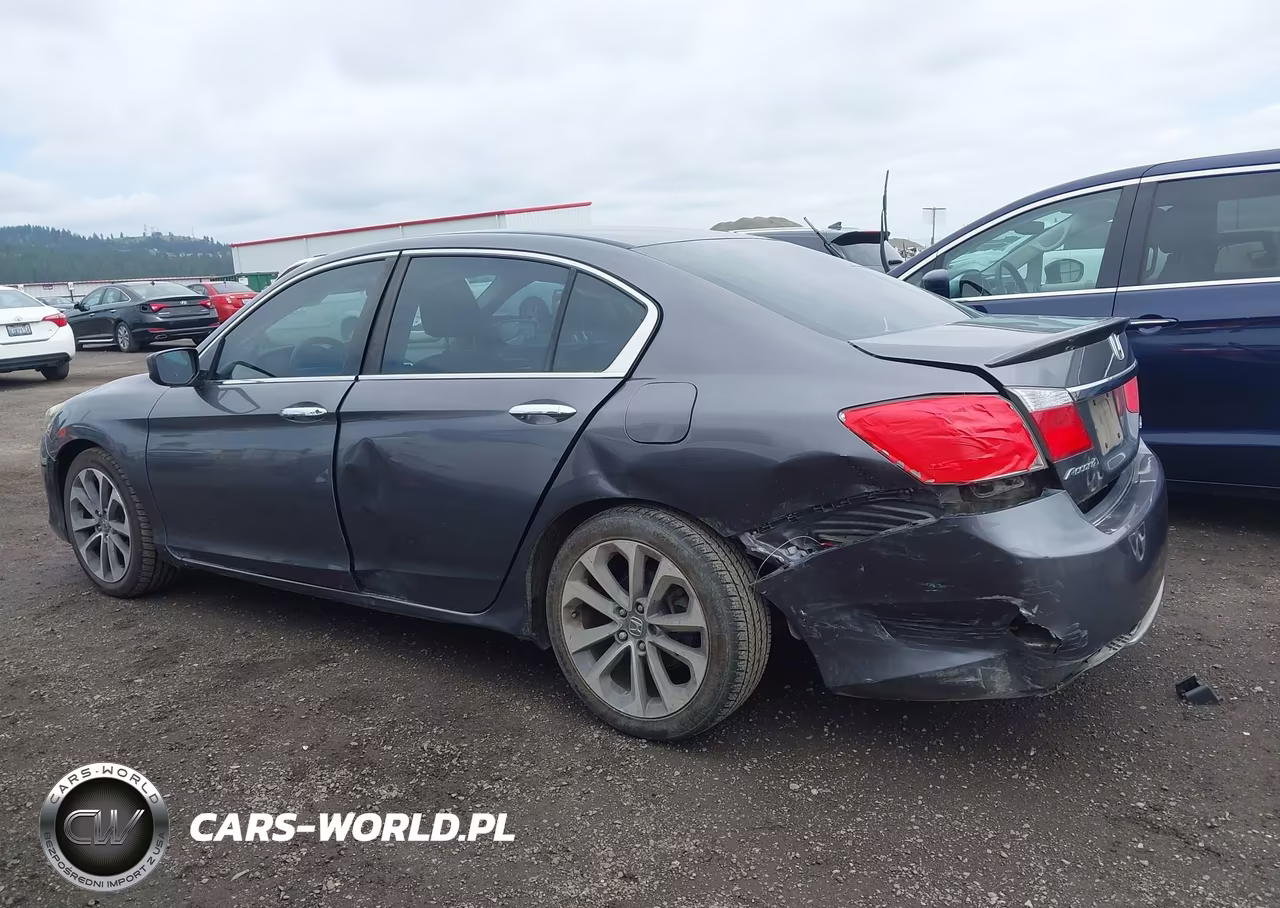 2015 Honda Accord Sport VIN:1HGCR2F58FA050828 - 14