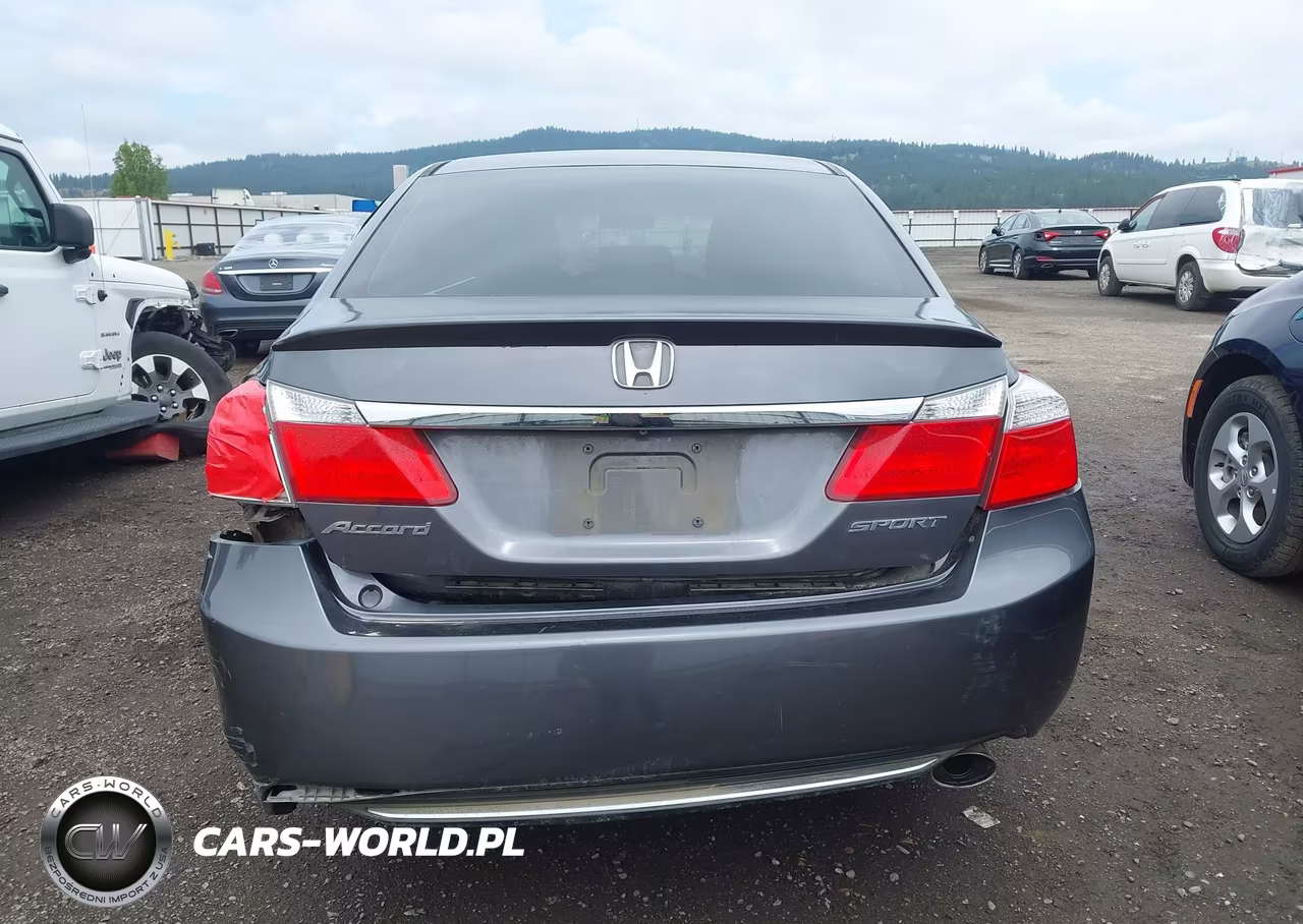 2015 Honda Accord Sport VIN:1HGCR2F58FA050828 - 16