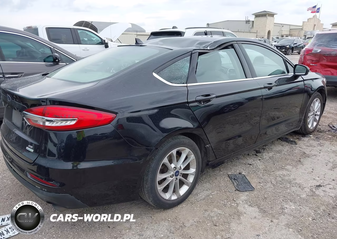 2019 Ford Fusion Se VIN:3FA6P0HDXKR198429 - 4