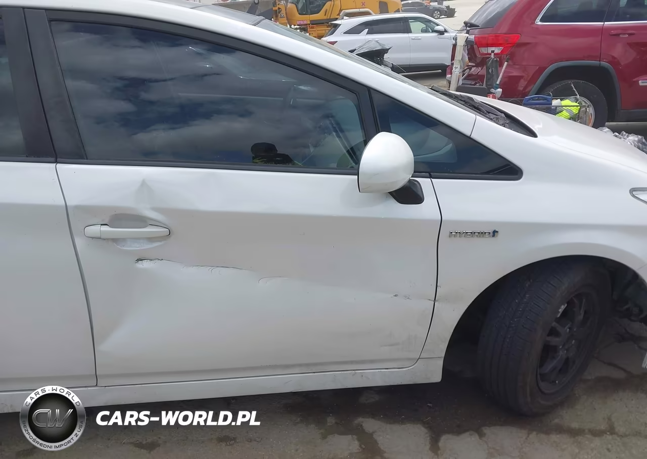 2013 Toyota Prius Four VIN:JTDKN3DU8D5632777 - 6