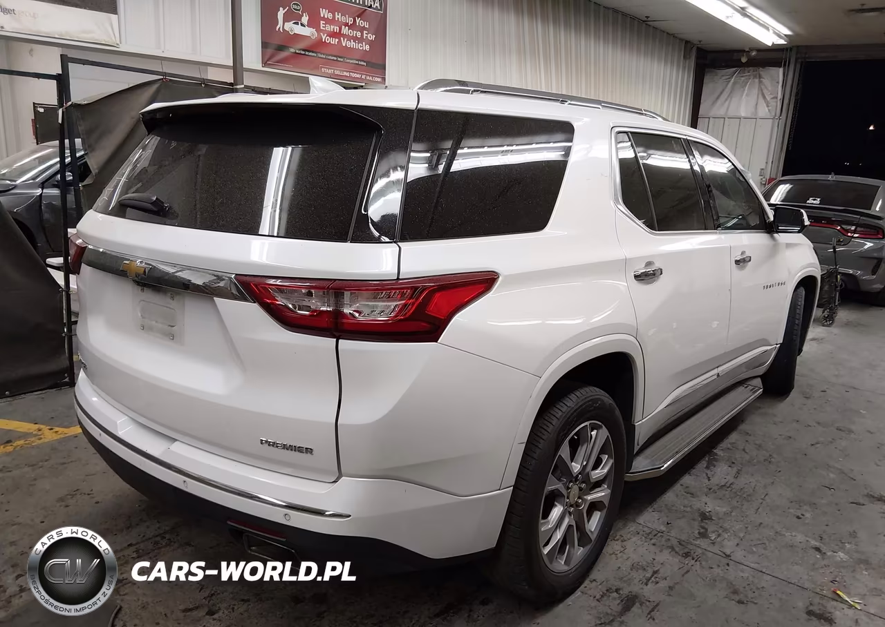 2020 Chevrolet Traverse Fwd Premier VIN:1GNERKKW0LJ107886 - 4