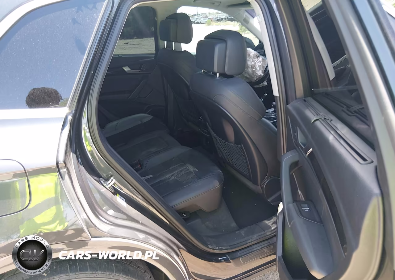 2018 Audi Q5 2.0T Premium-2.0T Tech Premium VIN:WA1BNAFY0J2142765 - 8