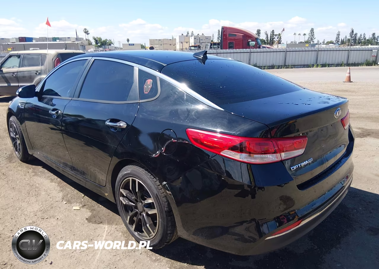2018 Kia Optima Lx VIN:5XXGT4L33JG182585 - 3