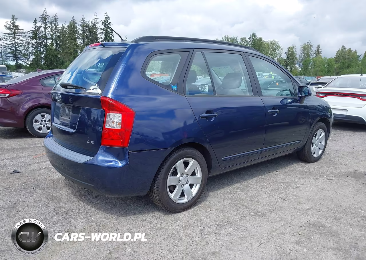 2008 Kia Rondo Lx VIN:KNAFG525X87174931 - 4