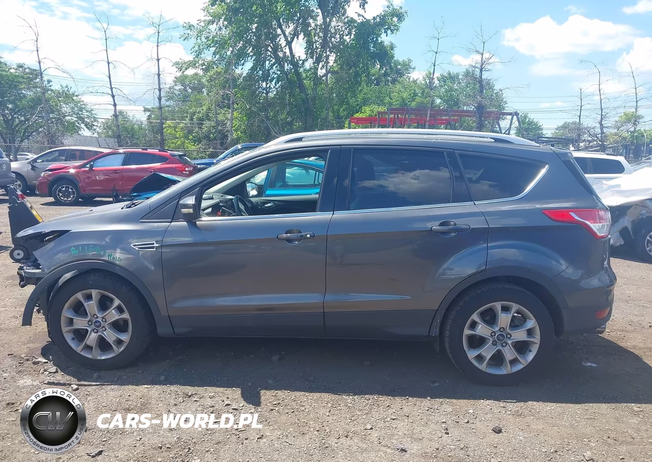 2015 Ford Escape Titanium VIN:1FMCU0JX5FUB79775 - 13