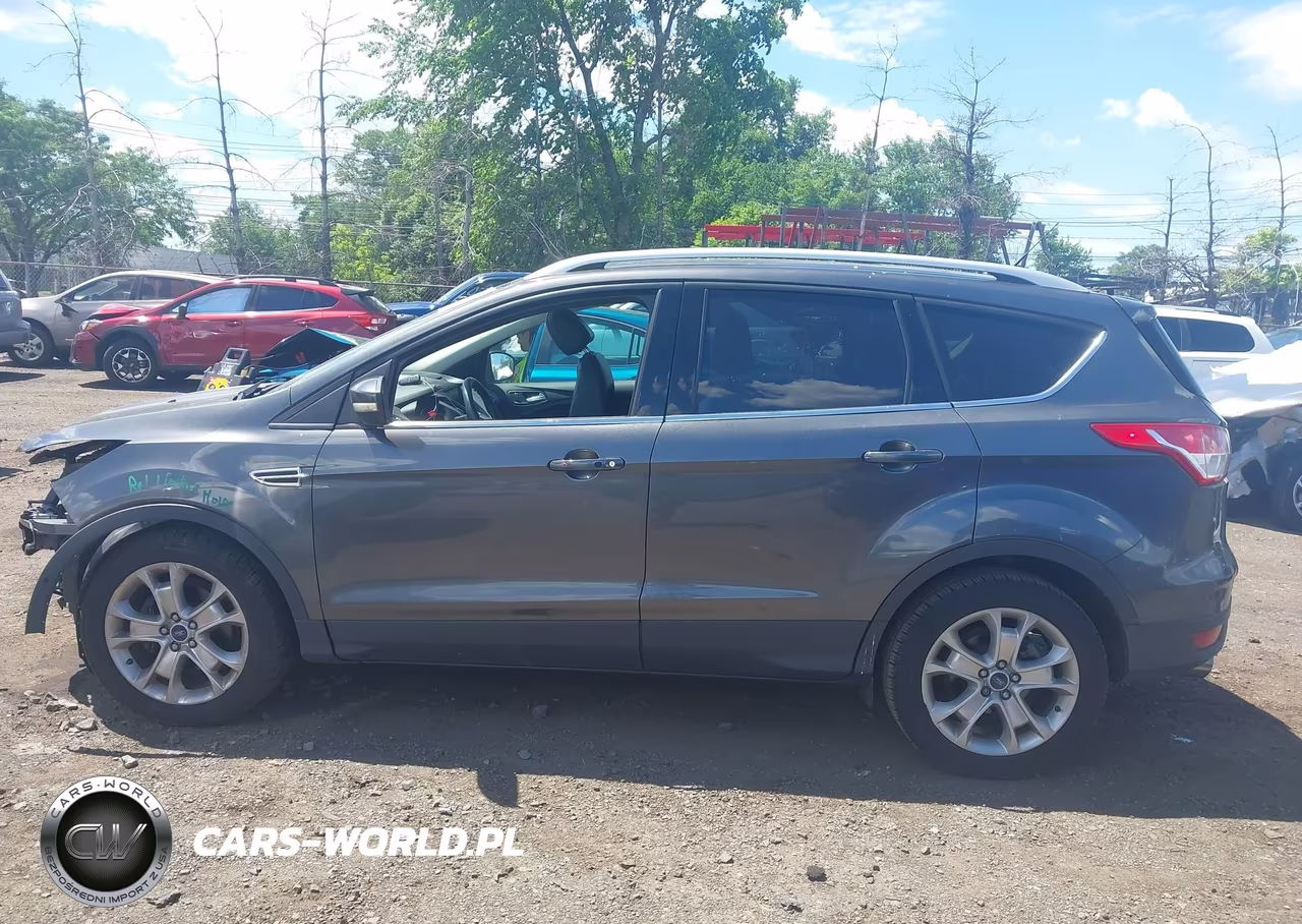 2015 Ford Escape Titanium VIN:1FMCU0JX5FUB79775 - 14