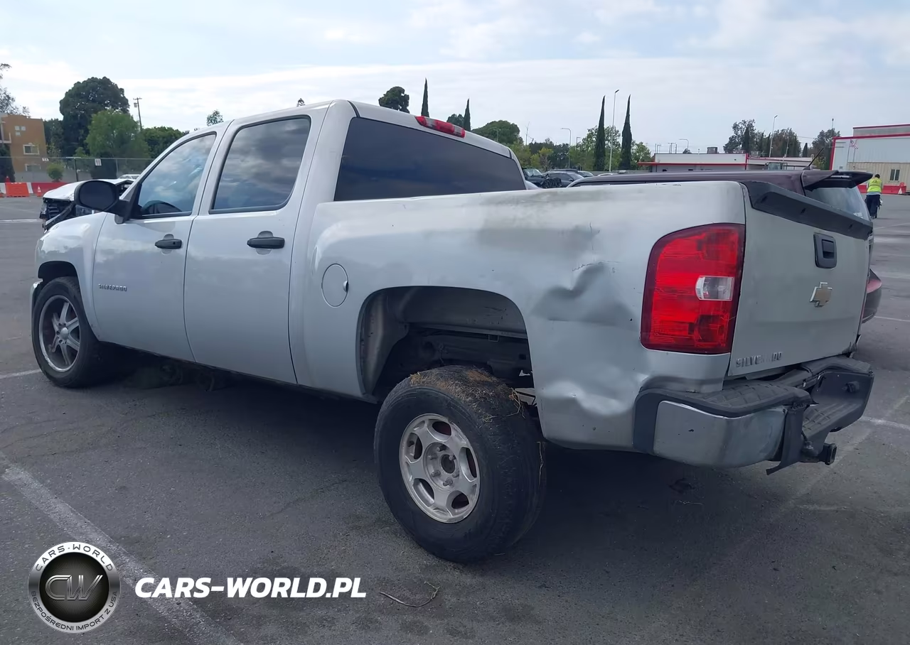 2011 Chevrolet Silverado 1500 Ls VIN:3GCPCREA4BG124492 - 3