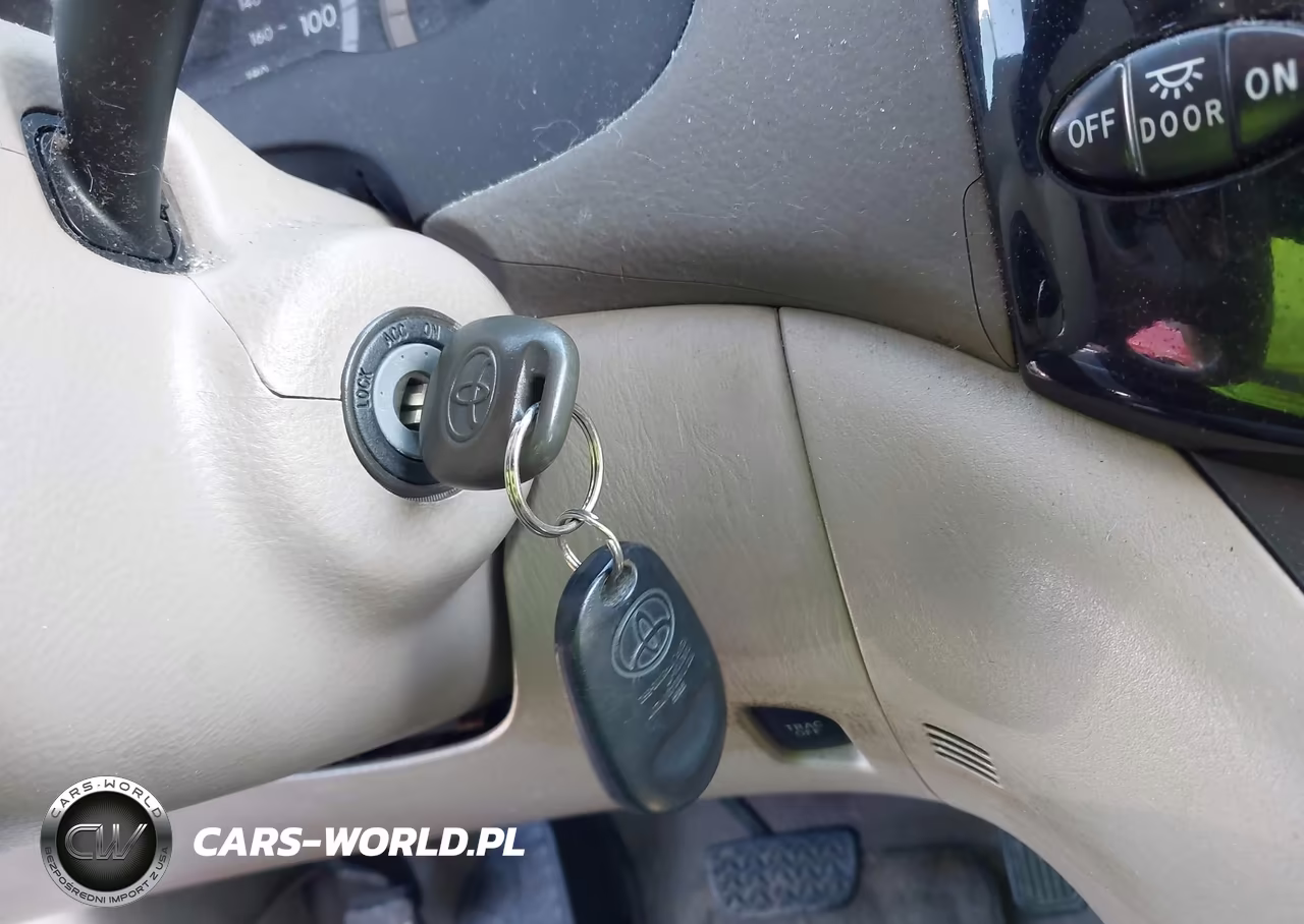 2004 Toyota Sienna Le VIN:5TDZA23C04S160811 - 11