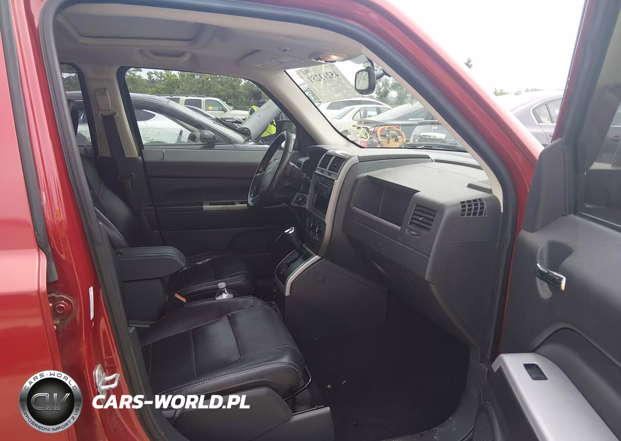 2008 Jeep Patriot Limited VIN:1J8FF48W88D784904 - 5