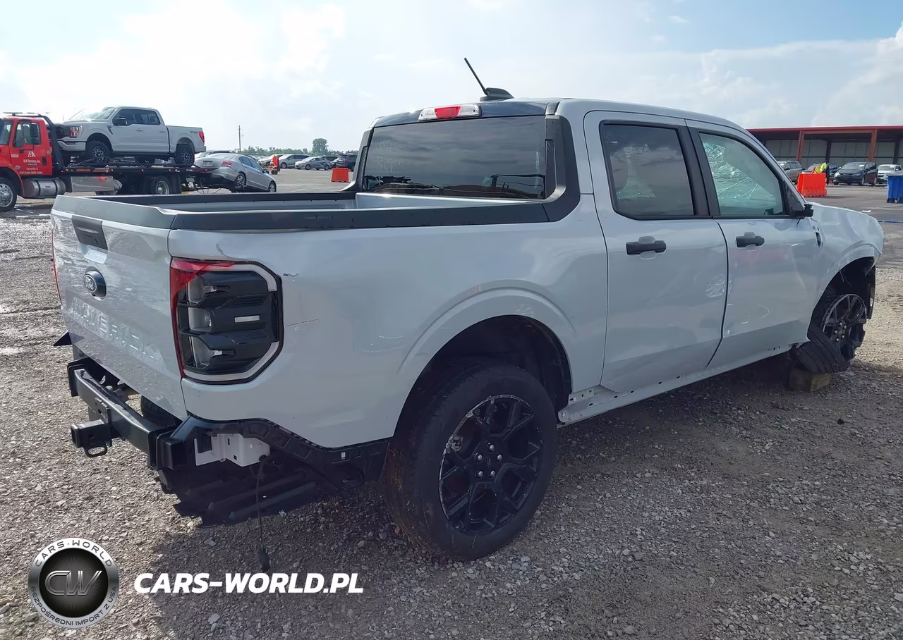 2025 Ford Maverick Xlt VIN:3FTTW8JA3SRB53606 - 4