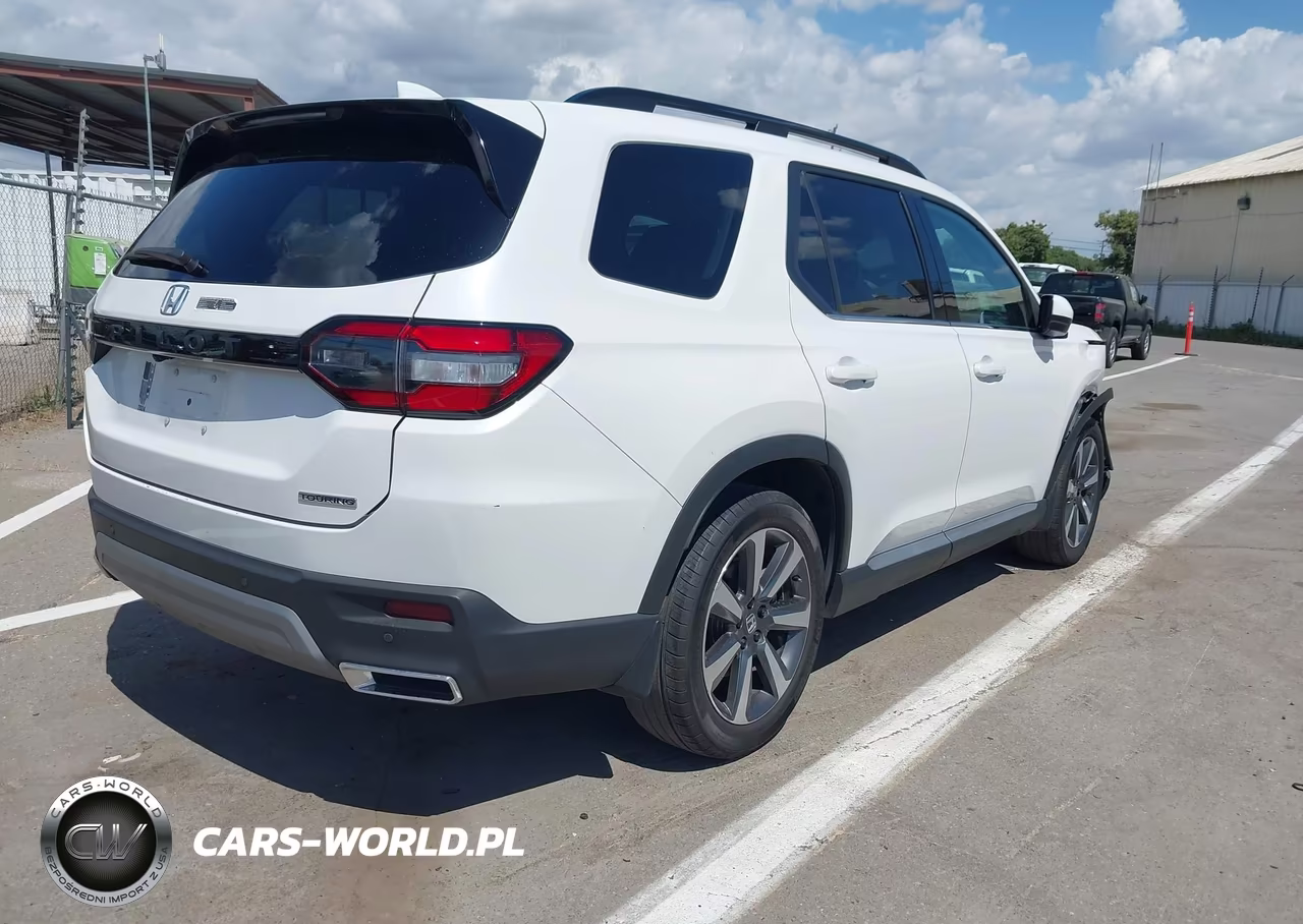 2024 Honda Pilot Touring VIN:5FNYG2H79RB006700 - 4