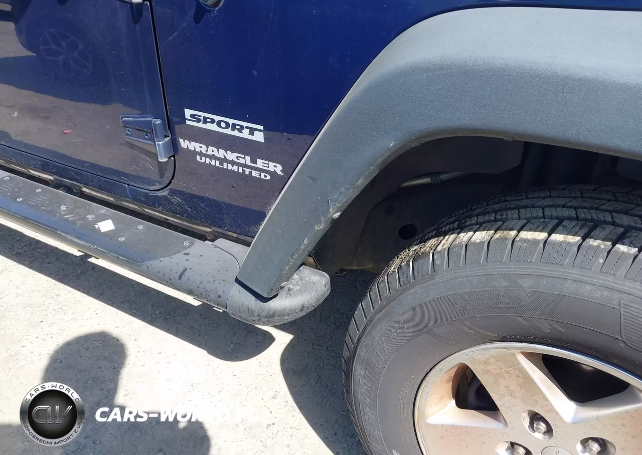 2013 Jeep Wrangler Unlimited Sport VIN:1C4HJWDG0DL623195 - 6