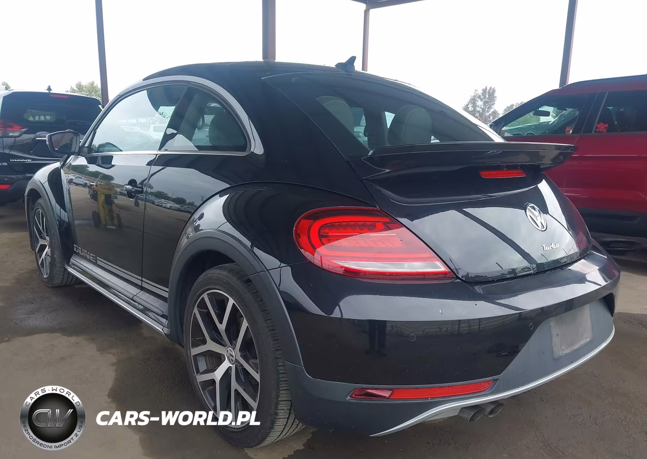2018 Volkswagen Beetle 2.0T Dune VIN:3VWSD7AT7JM711866 - 3