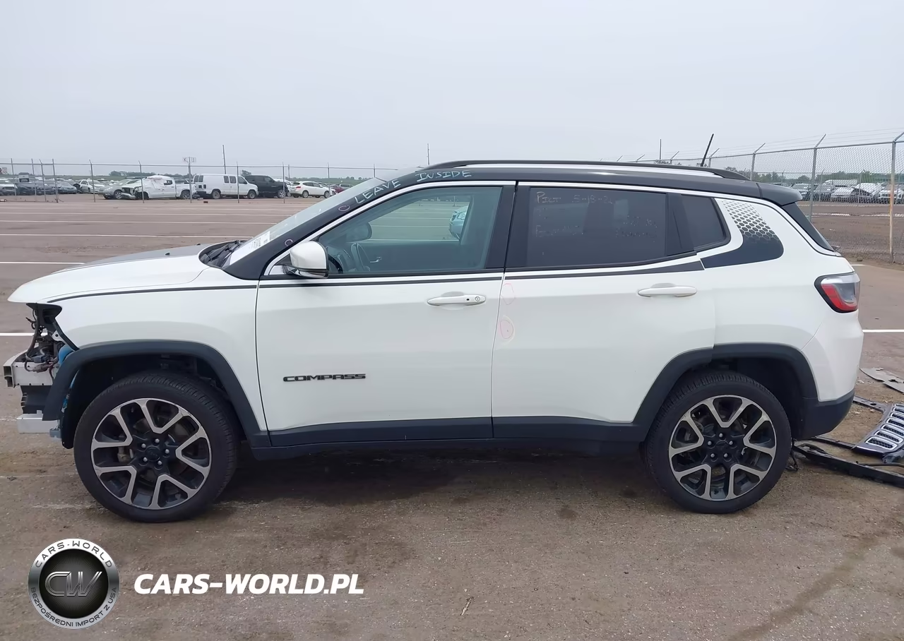 2018 Jeep Compass Limited 4X4 VIN:3C4NJDCB6JT246014 - 15