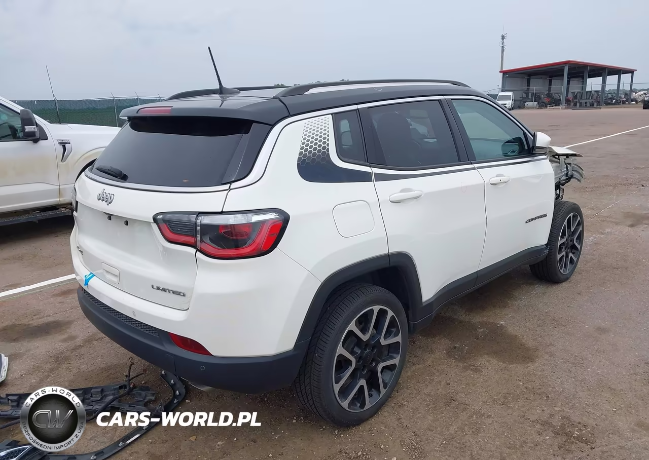 2018 Jeep Compass Limited 4X4 VIN:3C4NJDCB6JT246014 - 4