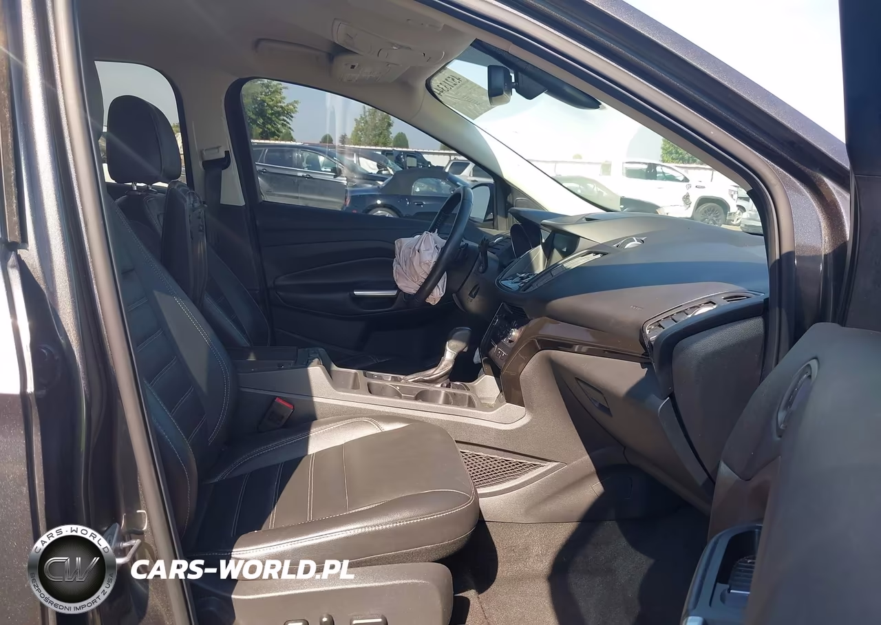 2017 Ford Escape Titanium VIN:1FMCU9JD4HUE55215 - 5