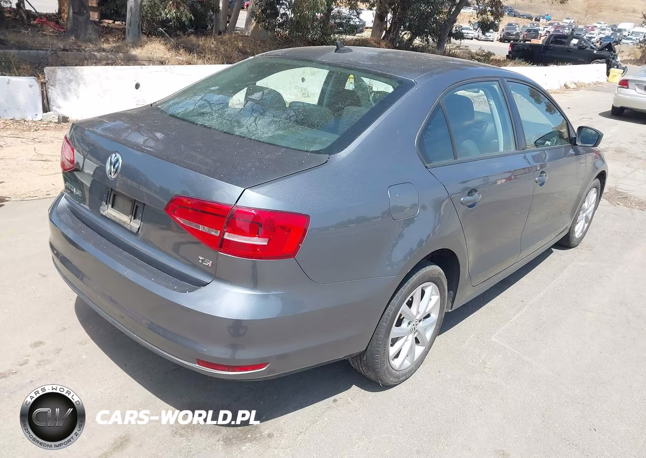 2015 Volkswagen Jetta 1.8T Se VIN:3VWD17AJXFM260519 - 4