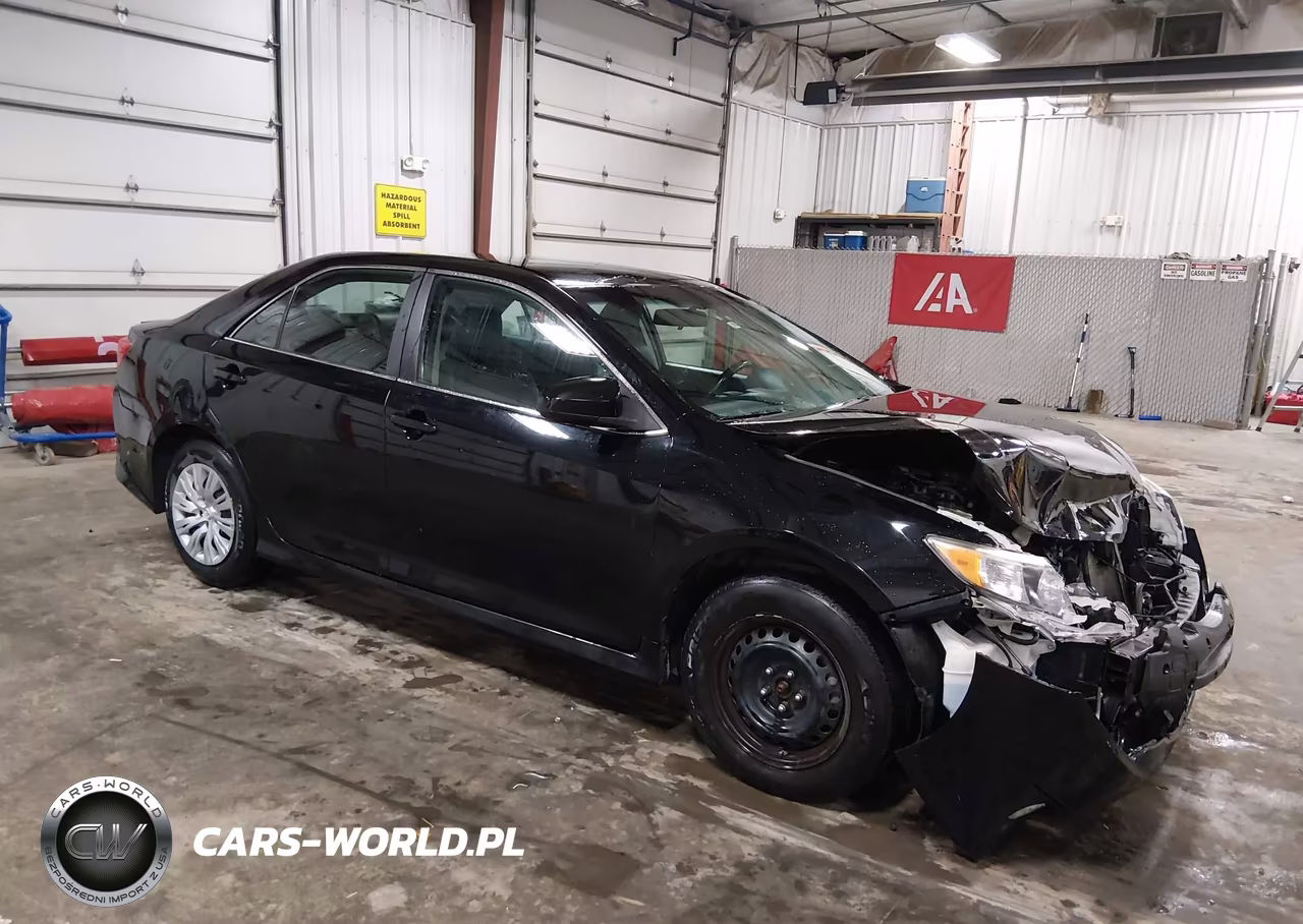 2014 Toyota Camry Se – zdjęcie 1 z 16