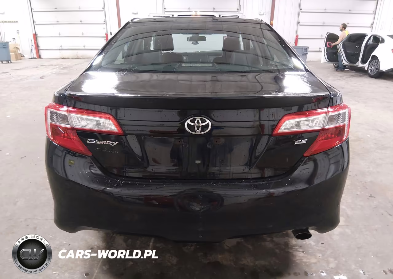 2014 Toyota Camry Se VIN:4T1BF1FKXEU439594 - 16
