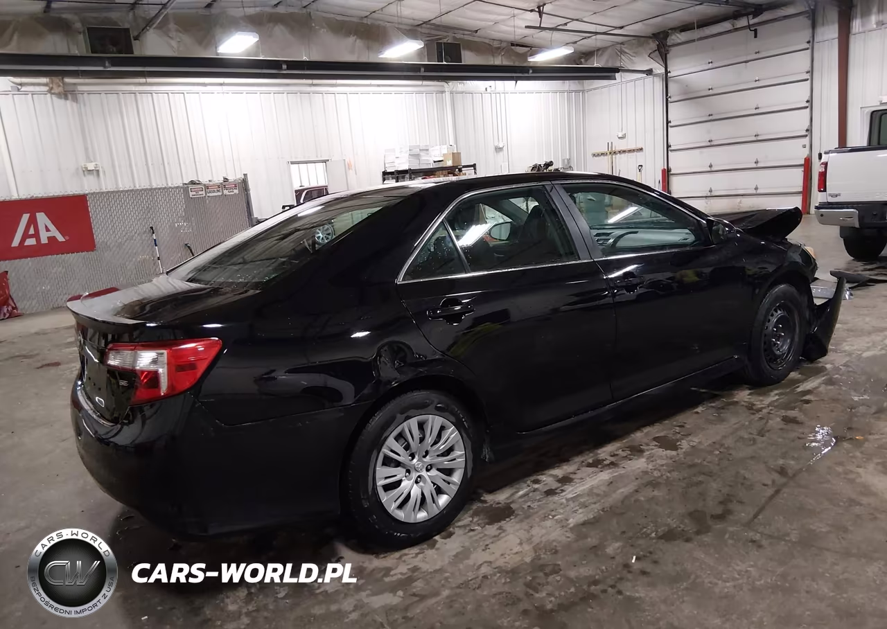 2014 Toyota Camry Se VIN:4T1BF1FKXEU439594 - 4