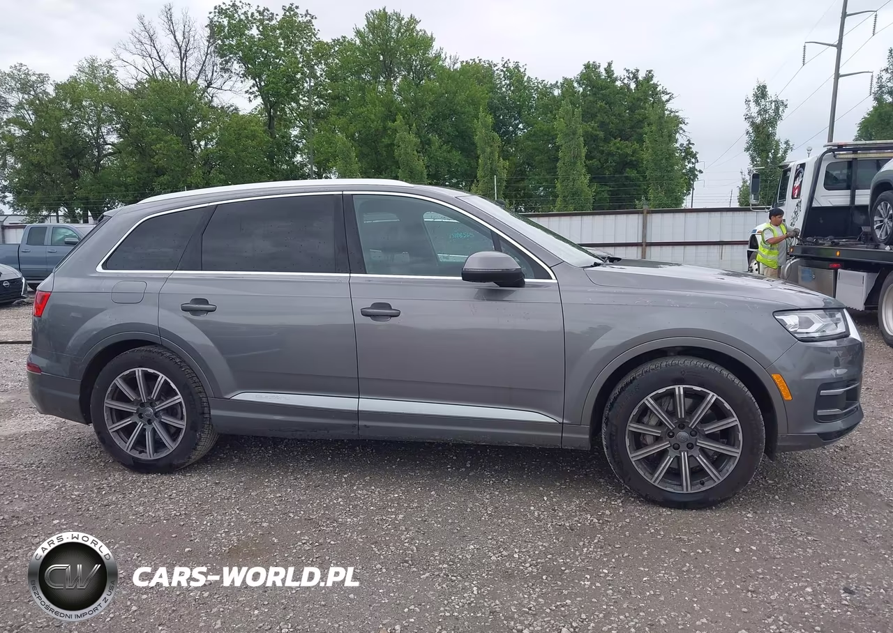2018 Audi Q7 2.0T Premium VIN:WA1LHAF70JD004215 - 13