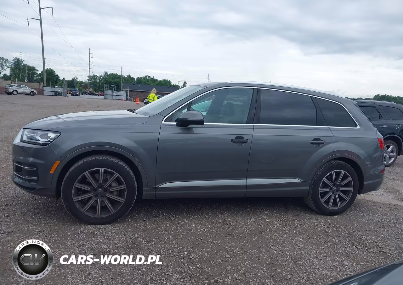 2018 Audi Q7 2.0T Premium VIN:WA1LHAF70JD004215 - 14
