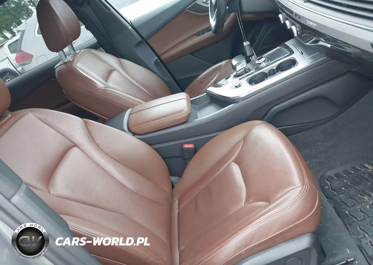 2018 Audi Q7 2.0T Premium VIN:WA1LHAF70JD004215 - 5