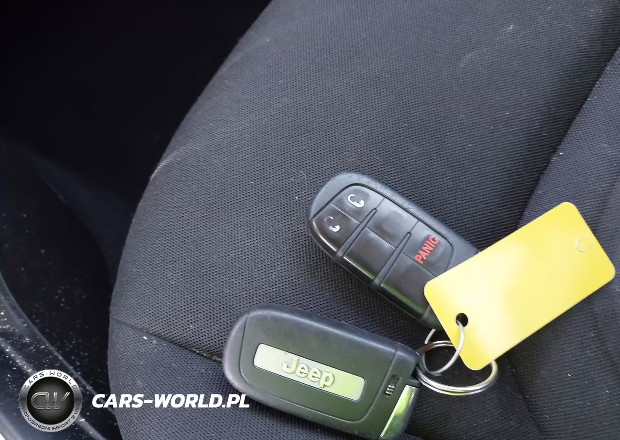 2020 Jeep Renegade Latitude Fwd VIN:ZACNJABB3LPL56882 - 11