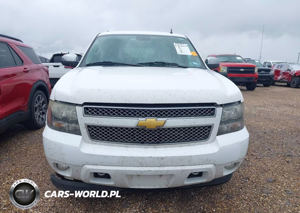 2014 Chevrolet Suburban 1500 Ls VIN:1GNSCHE03ER176641 - 12